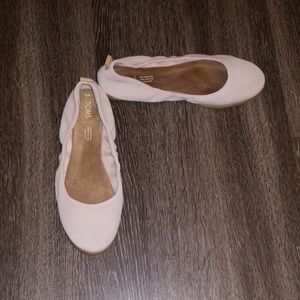 Very light pink Toms ballet flat